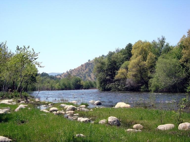 Sequoia Riverfront Holiday park 2*