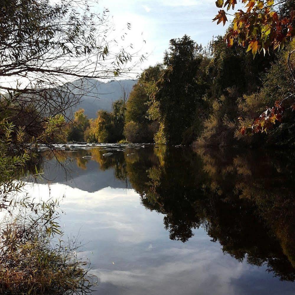 Sequoia Riverfront Holiday park 2*