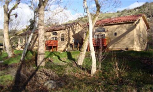 Sequoia Riverfront Holiday park